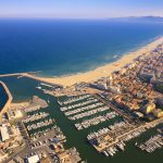 Vista aérea de Canet-Plage con el puerto deportivo de Canet-en-Roussillon y la costa del Rosellón