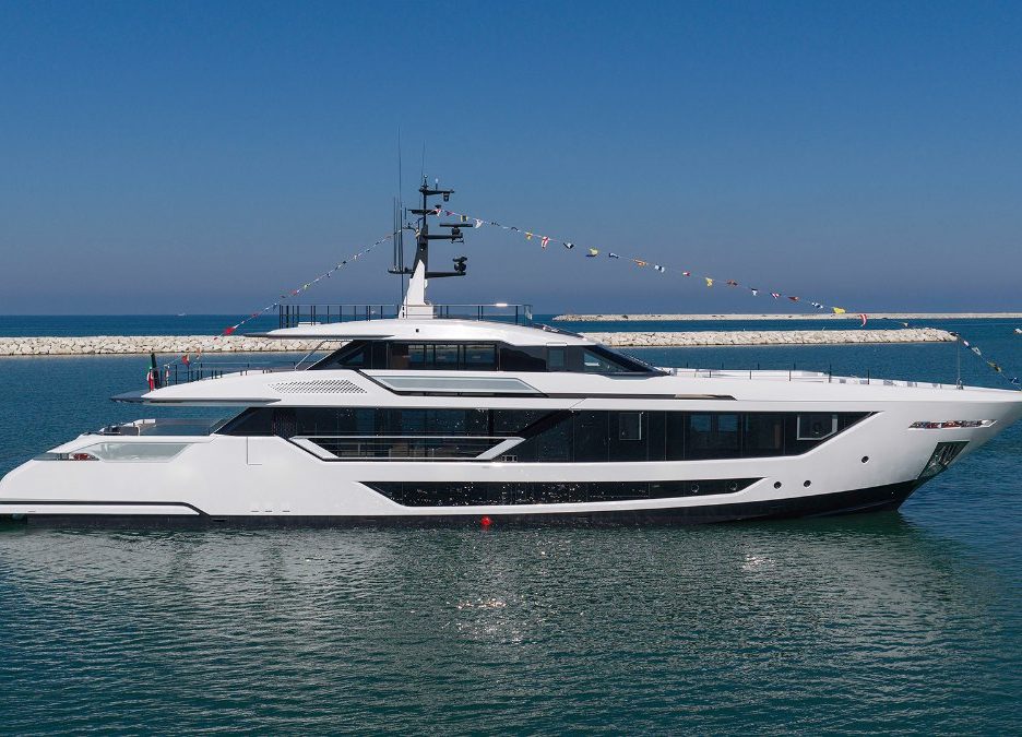 Primer Custom Line Saetta 128 tras su botadura en Ancona