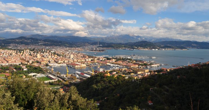 Vista de la ciudad y el puerto de La Spezia, en el golfo ligur, en noviembre de 2015