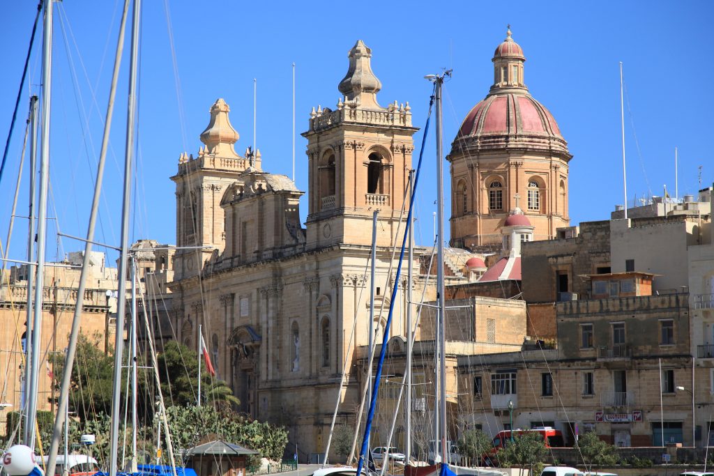 Foto de archivo de la Cottonera Marina, en el muelle de Birgu, en Dockyard Creek (Malta)