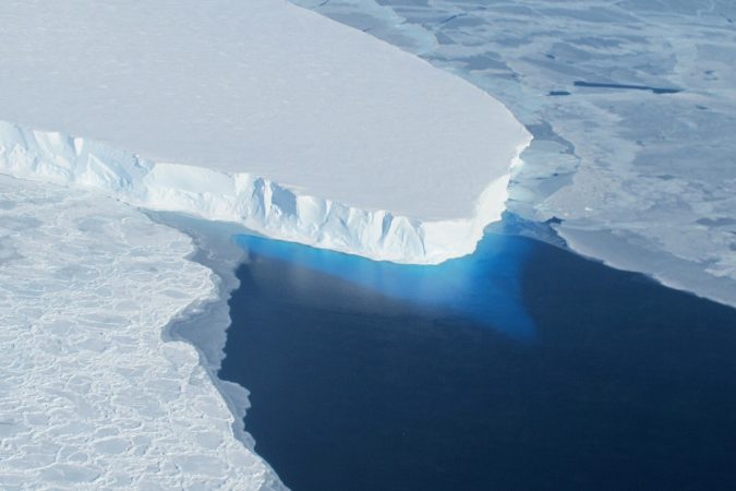 El glaciar Thwaites, en la Antártida occidental, fotografiado por la NASA en 2014