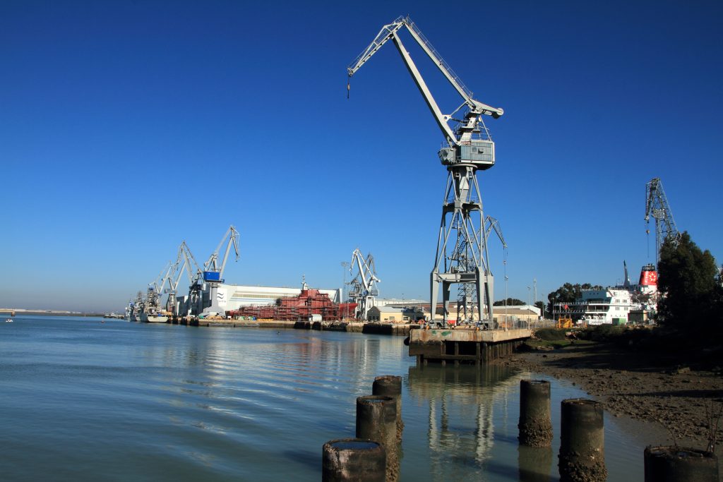 Foto de archivo (2011) del astillero de Navantia en San Fernando, Cádiz