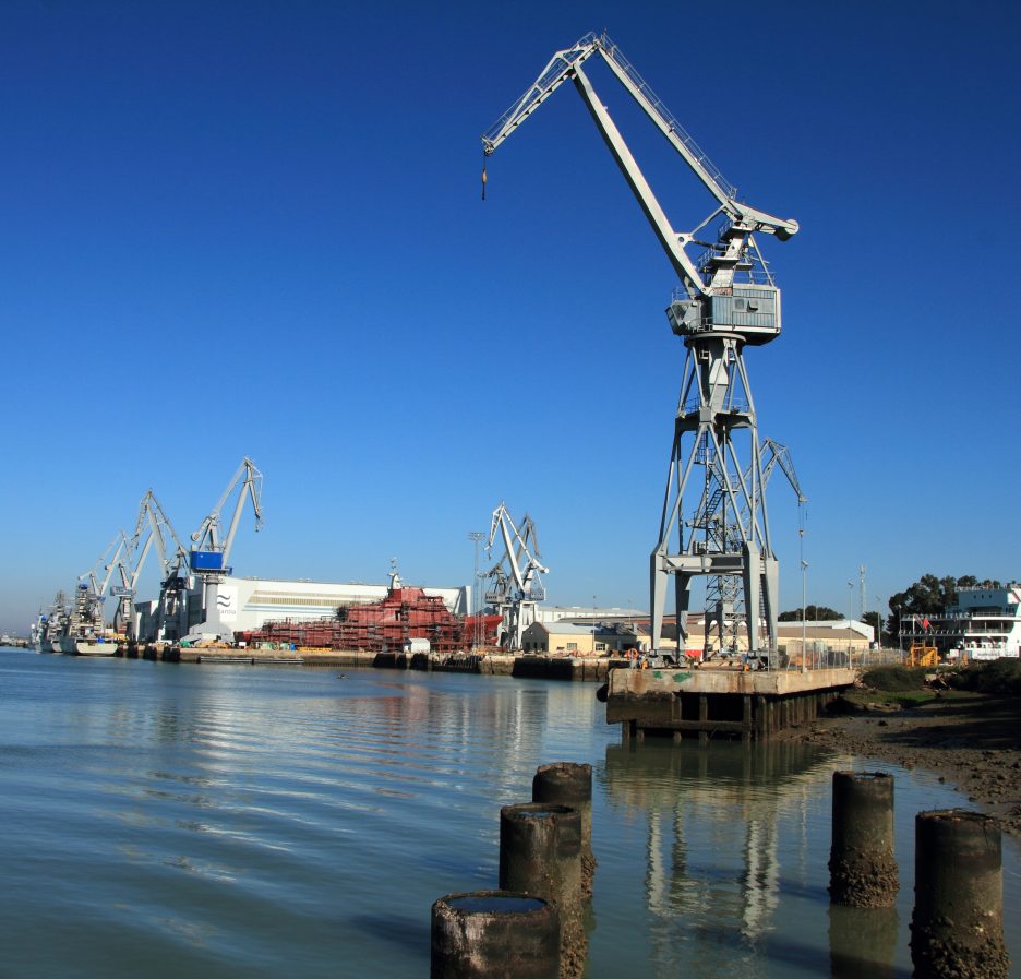 Foto de archivo (2011) del astillero de Navantia en San Fernando, Cádiz