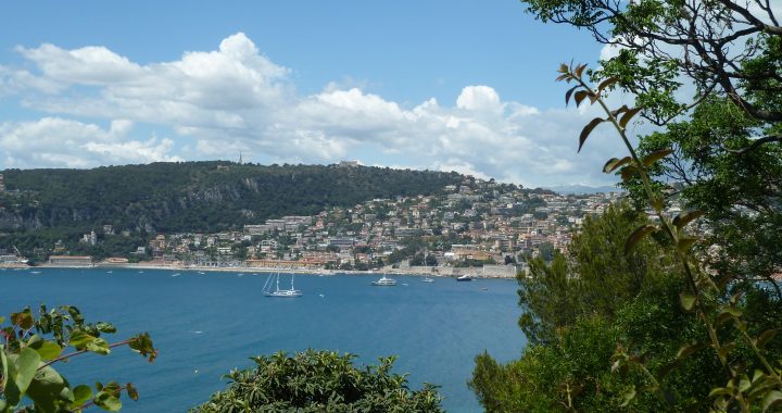 Vista de la rada de Villefranche-sur-Mer, en los Alpes Marítimos
